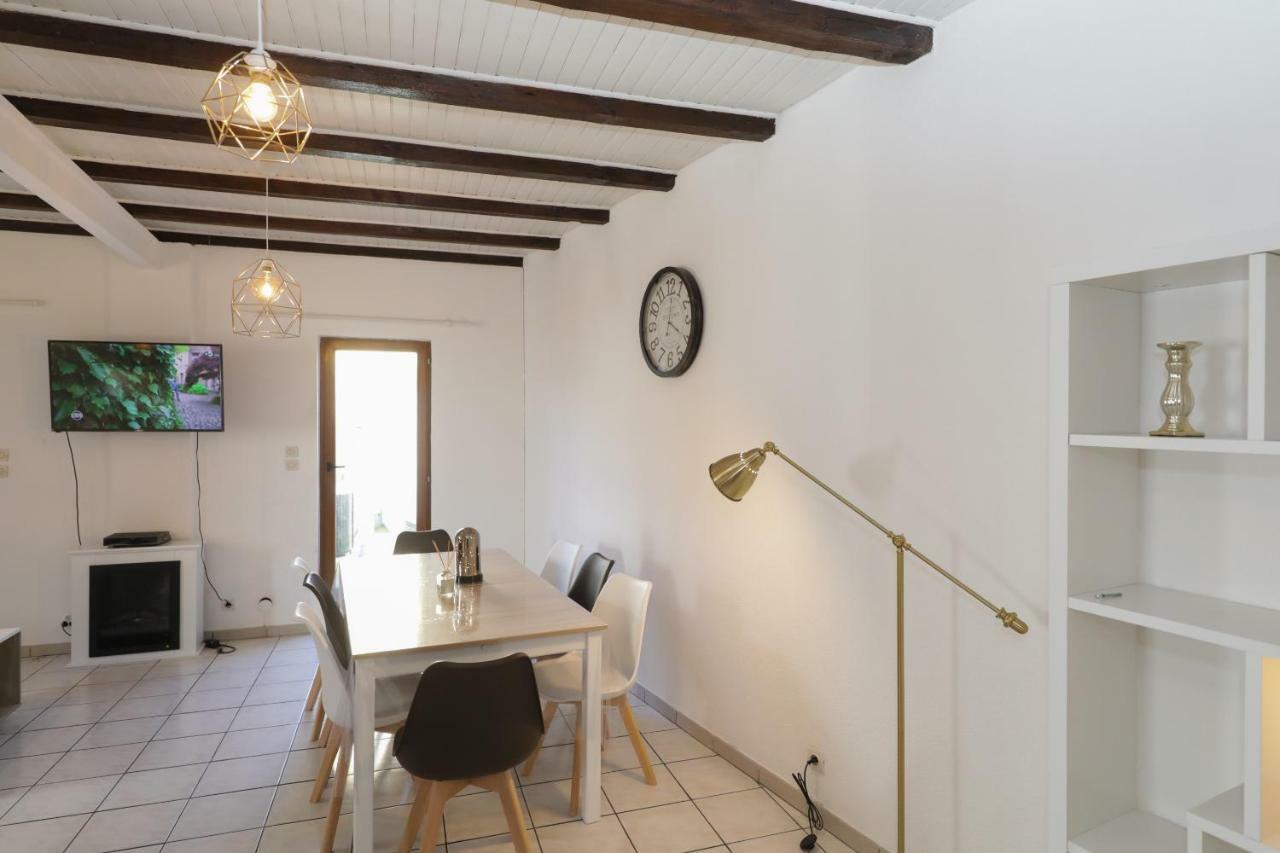 Holiday home Maison Centre Jacuzzi Jardin Et Climatisation *